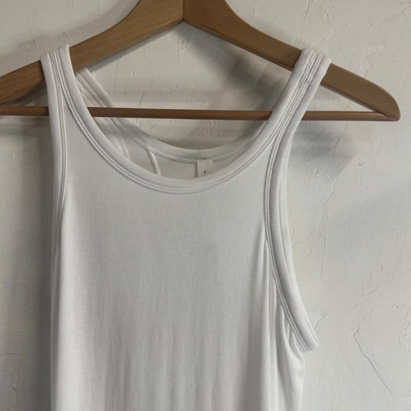 Lululemon Athletica Hold Tight Modal Ribbed Tank Top Women's White Size 6 - Picture 2 of 4